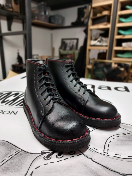 Handmade 'Step' ver.II black leather fs